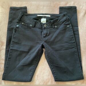 Low Rise Skinny Brody Jeans